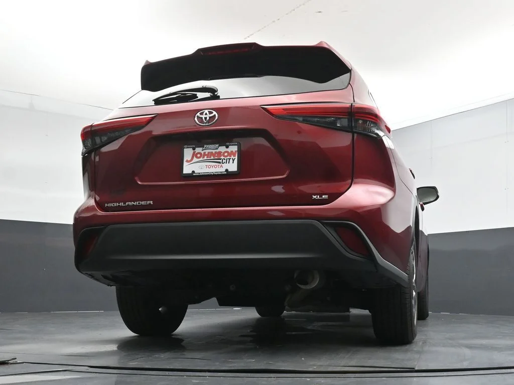 2023 Toyota Highlander XLE - Photo 38