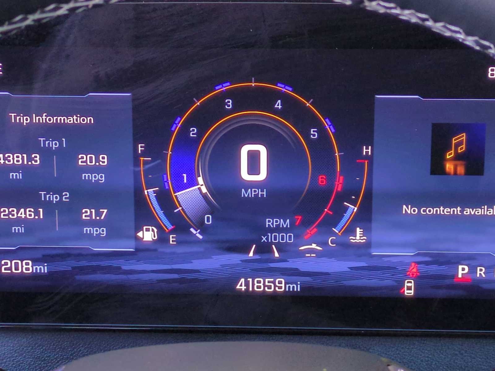 Used 2025 Summit White Chevrolet LT image 17