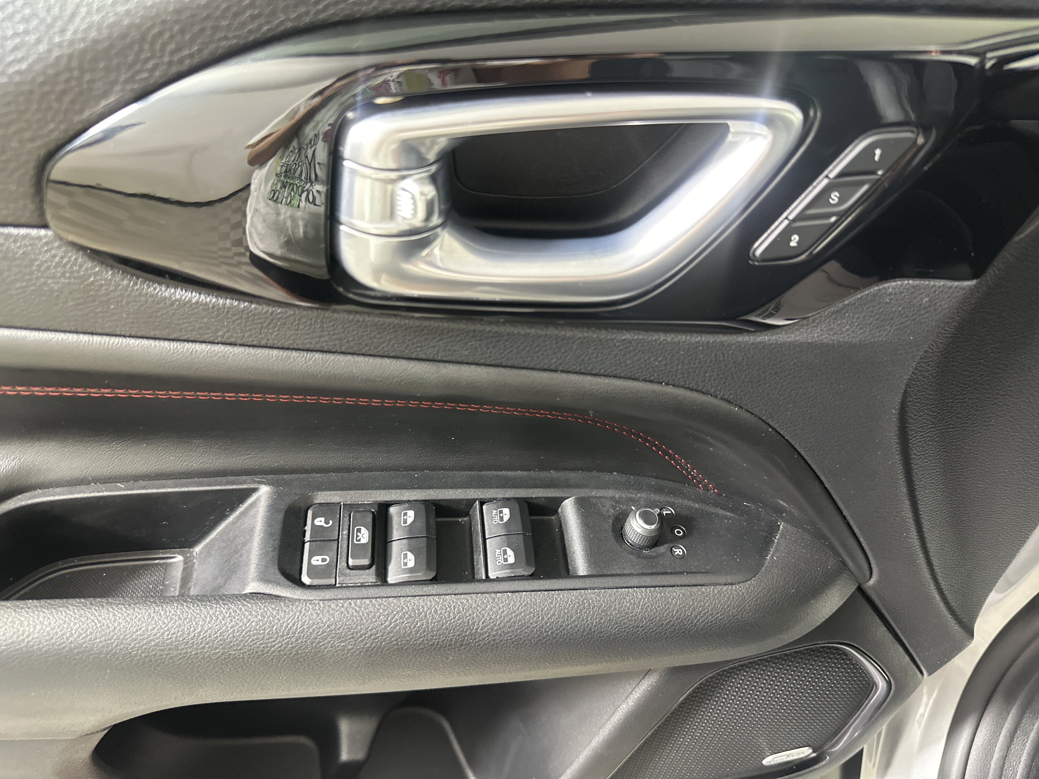 Used 2022 Billet Silver Metallic Clearcoat Jeep Trailhawk image 11