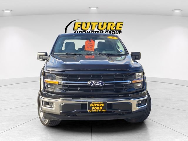 Certified Used 2025  Ford XLT image 2