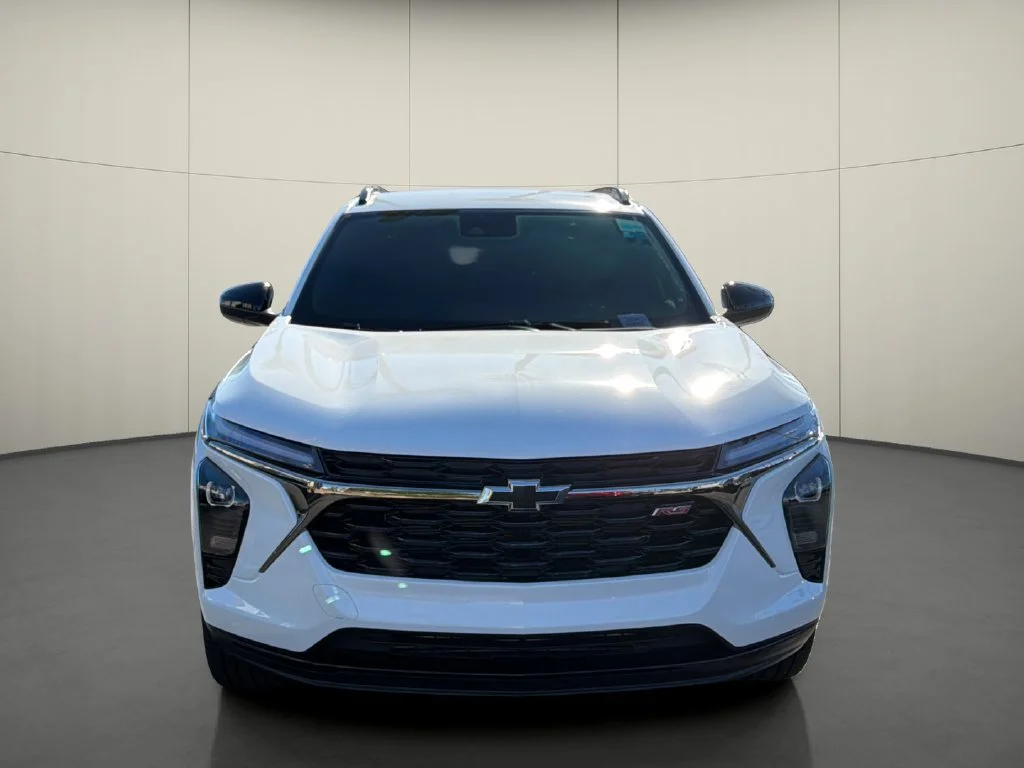 New 2026 Summit White Chevrolet 2RS image 2