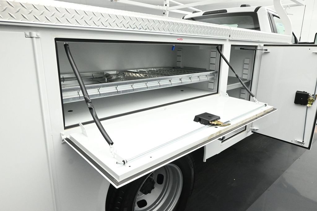 New 2026 Oxford White Ford XL image 24