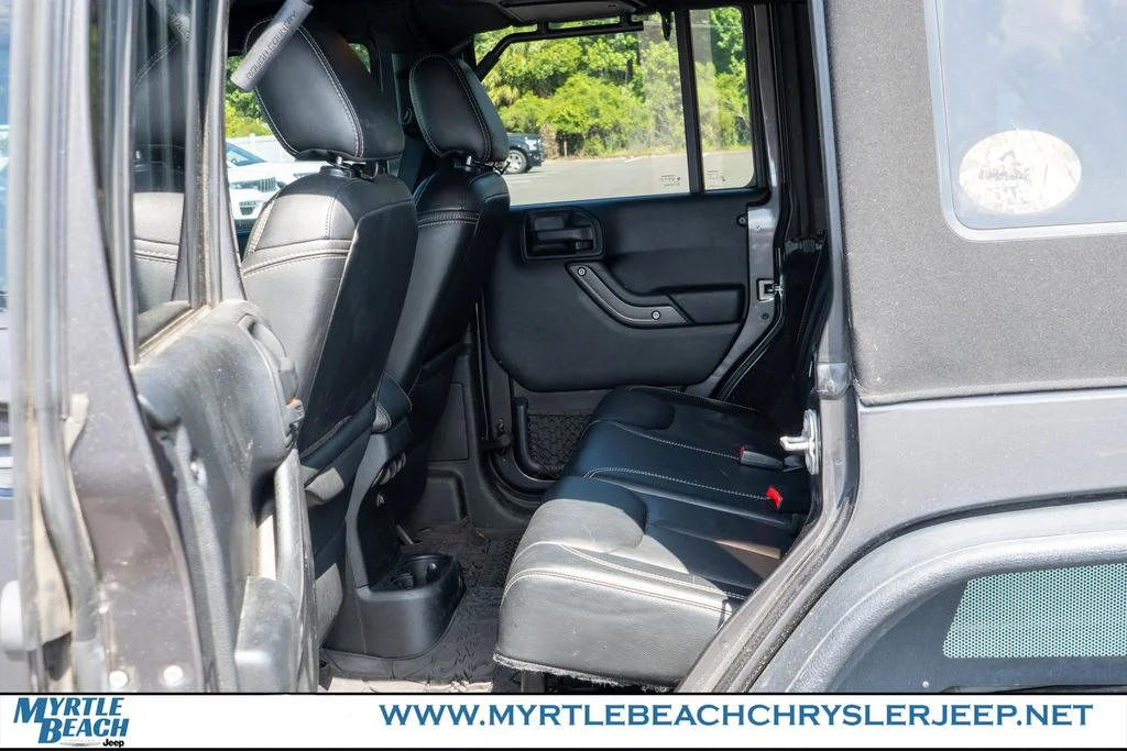 Used 2017 Granite Crystal Metallic Clearcoat Jeep Unlimited Rubicon image 14