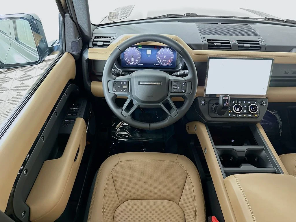 New 2026 Santorini Black Land Rover S image 25