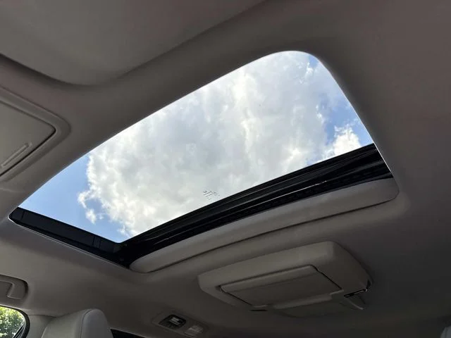 Used 2019 Gray Honda Elite image 4