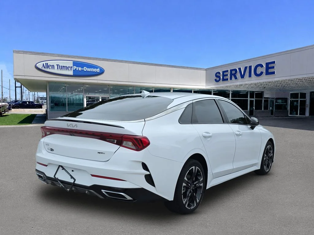 Used 2023 Glacial White Pearl Kia GT-Line image 8