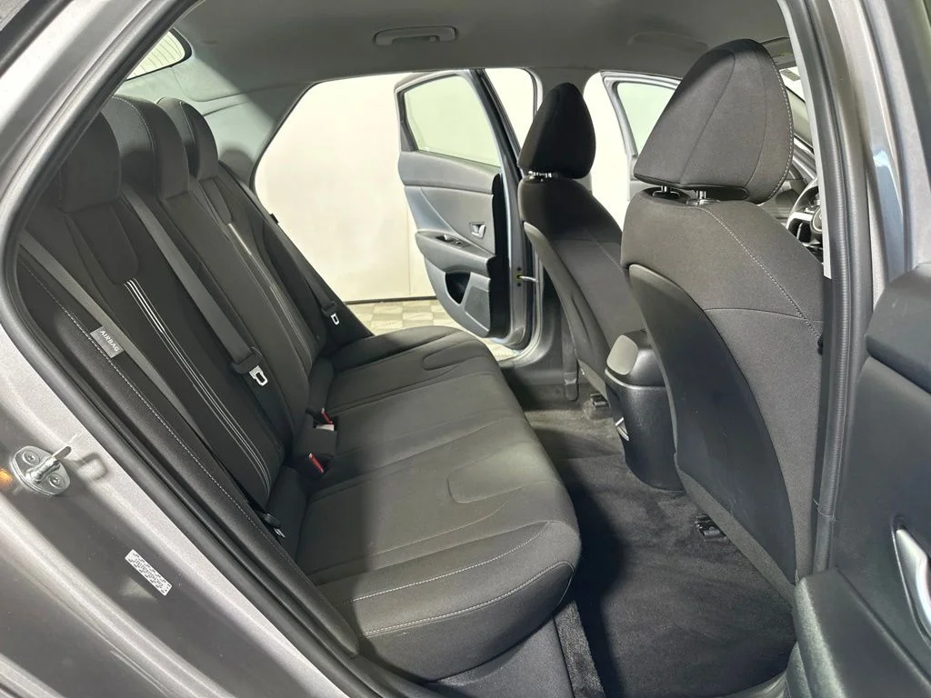 Used 2024 Fluid Metal Hyundai SEL image 23