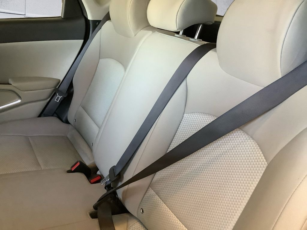 Used 2023 Black Kia LX image 18