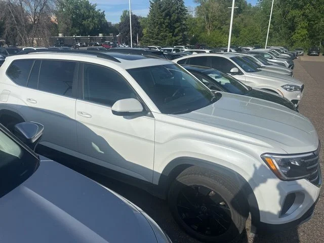 Certified 2026 Volkswagen Atlas SE w/Tech with VIN 1V2KN2CA0TC516578 for sale in Inver Grove Heights, Minnesota