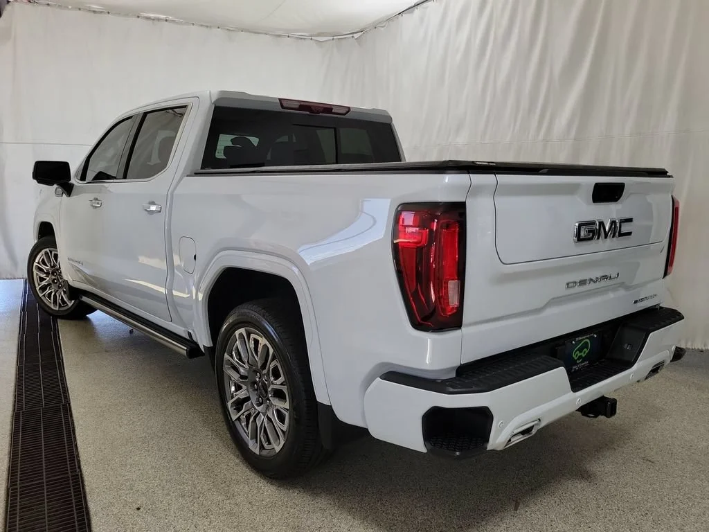 2026 GMC Sierra 1500 Denali Ultimate - Photo 8