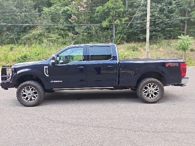 Used 2022 Blue Metallic Ford Lariat image 5