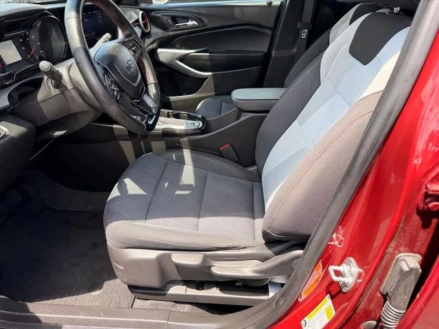 Used 2025 Red Chevrolet 1RS image 7