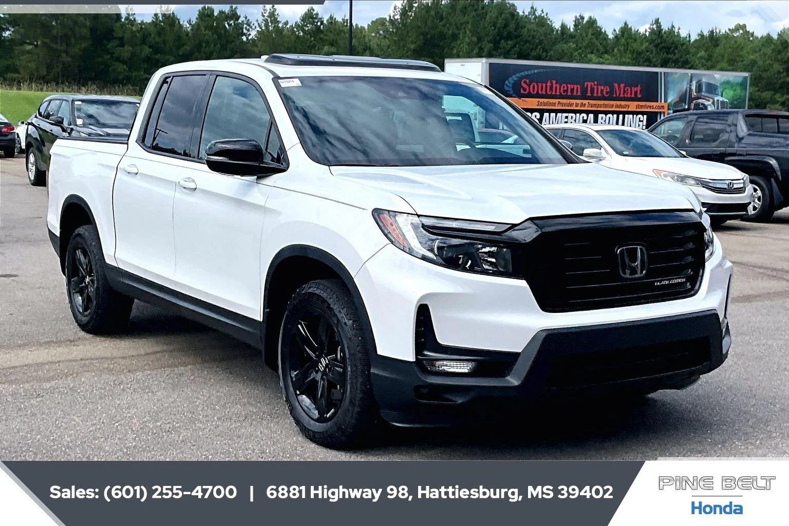 Used 2022 Platinum White Pearl Honda Black Edition image 2