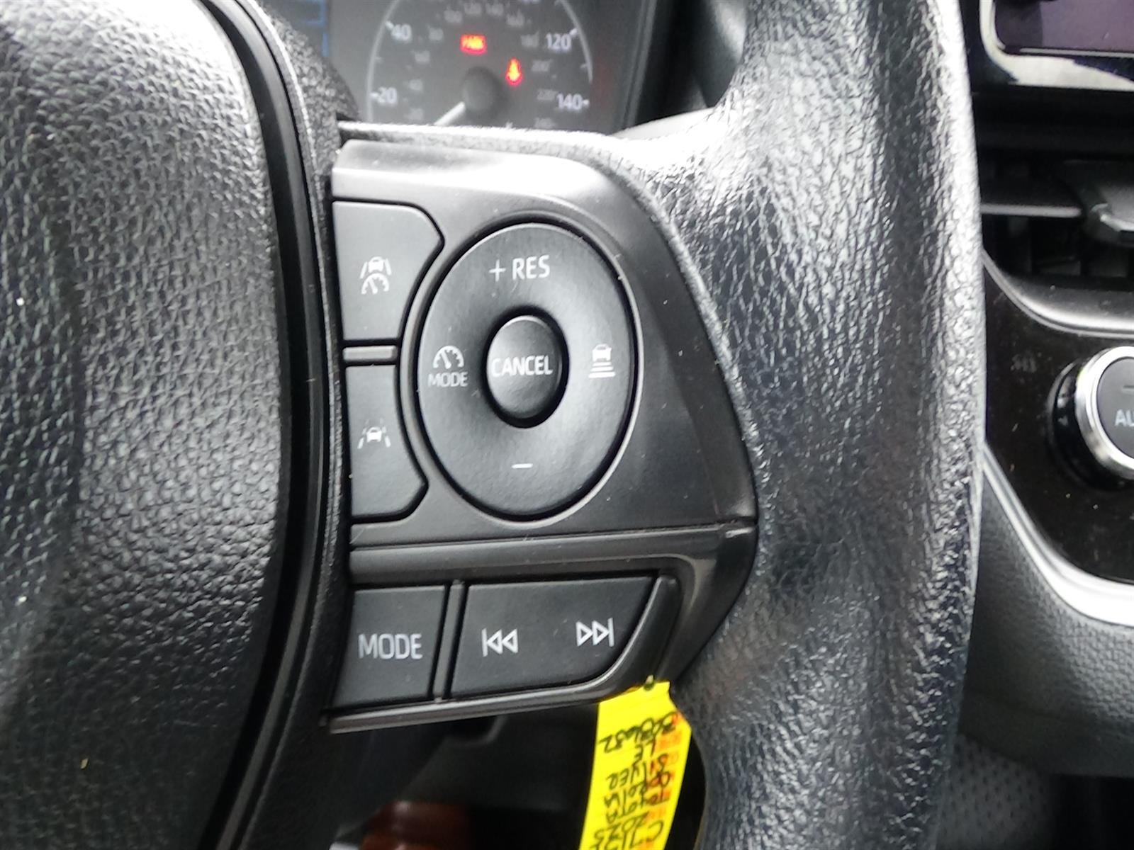 Used 2025 Classic Silver Metallic (1f7) Toyota LE image 18