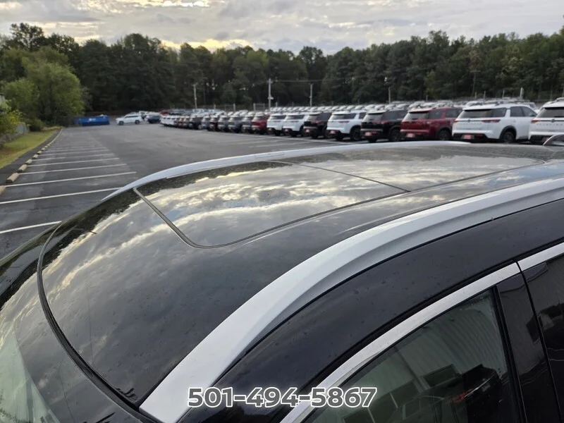 Used 2022 Mineral INFINITI LUXE image 9
