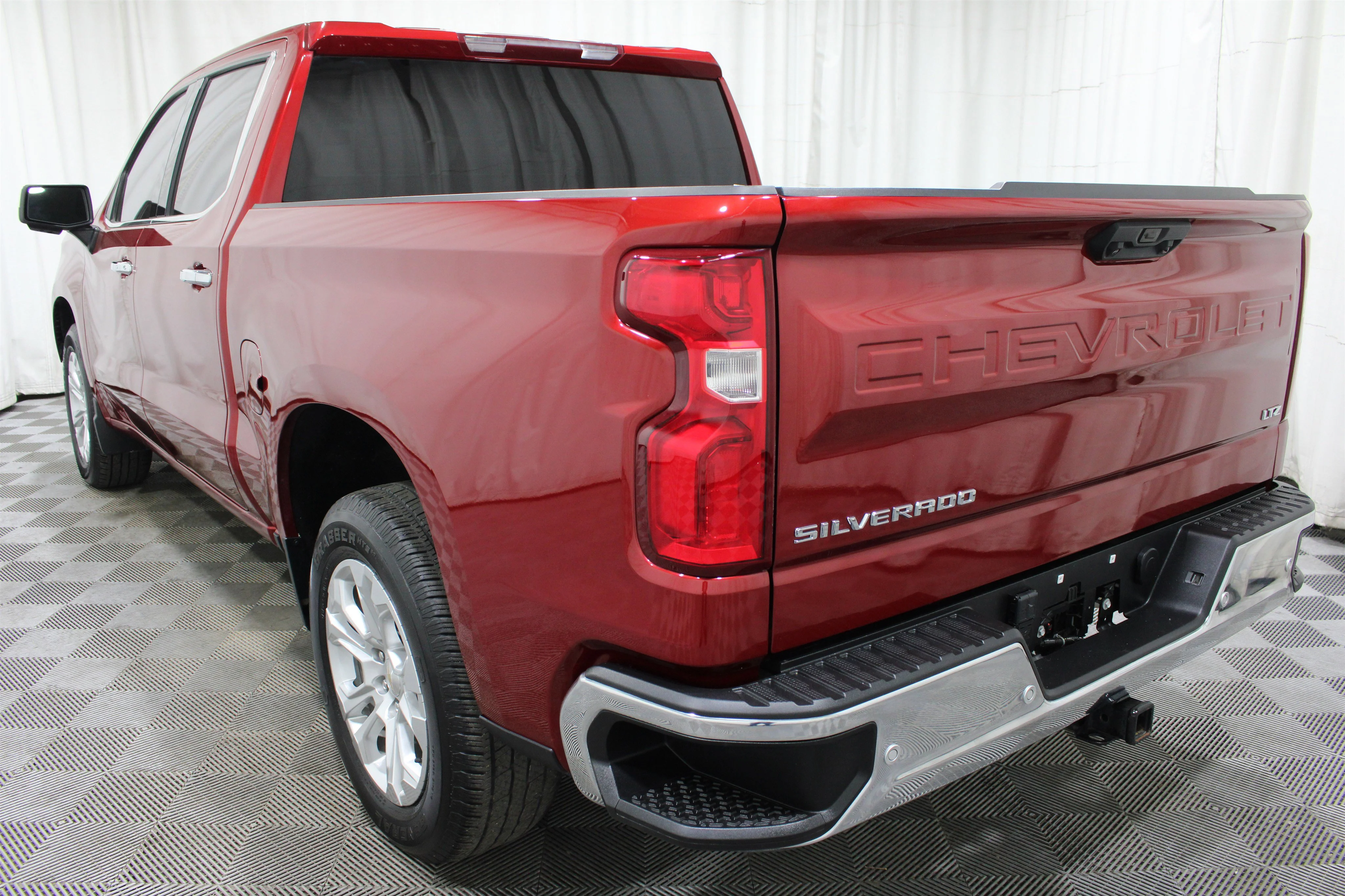 2024 Chevrolet Silverado 1500 LTZ - Photo 32