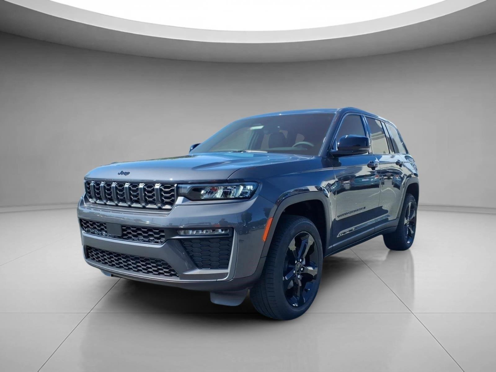 New 2026 Silver Zynith Jeep Laredo Altitude image 1