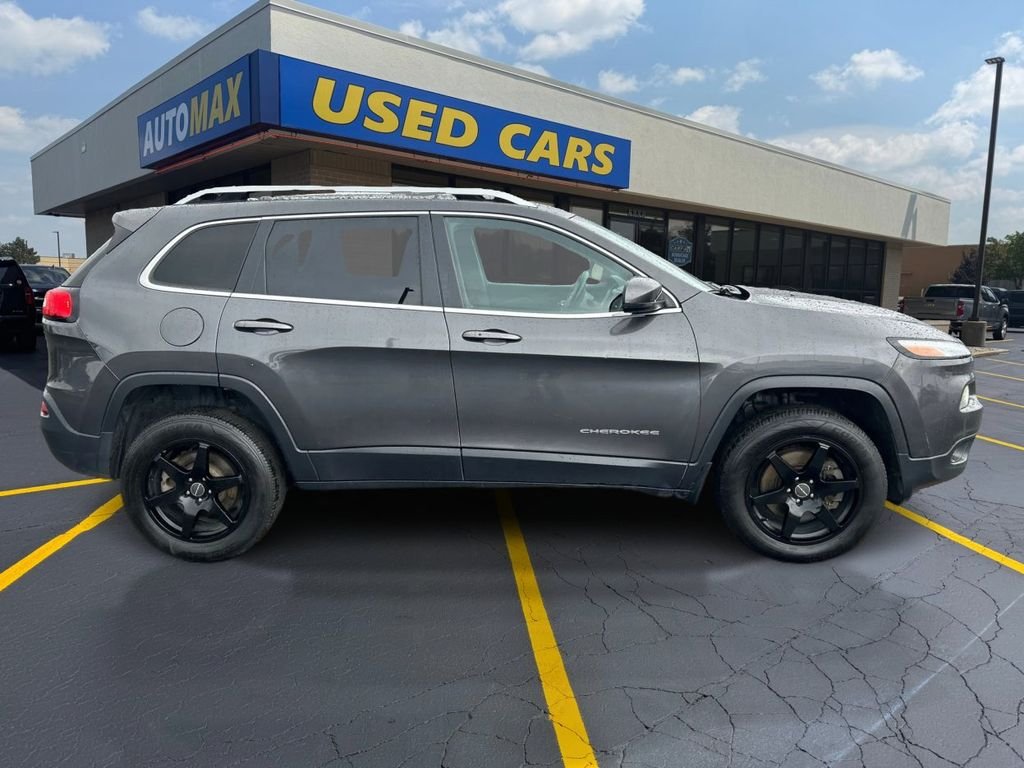 Used 2015 Jeep Cherokee Limited with VIN 1C4PJMDS0FW627298 for sale in Traverse City, MI