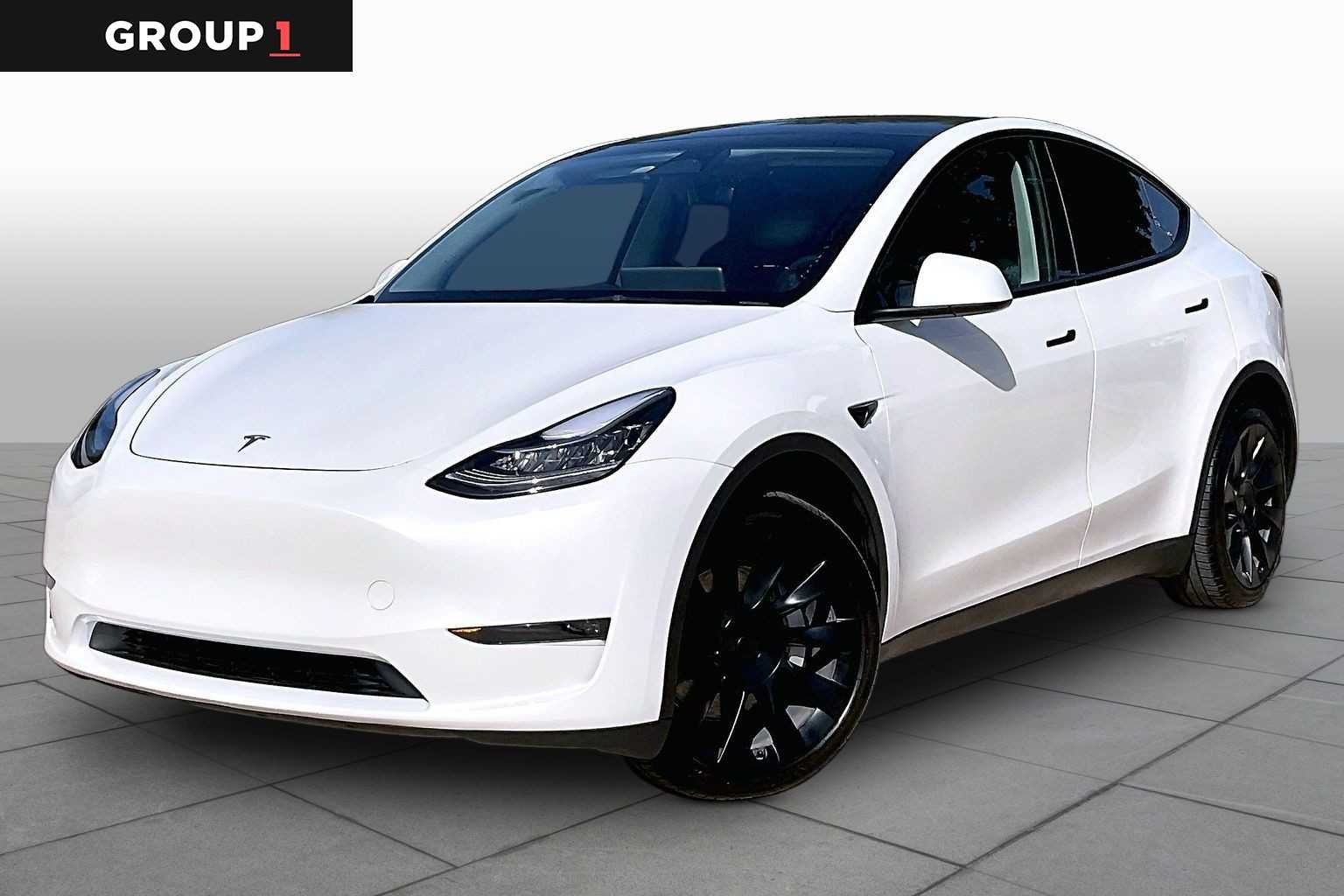 Pre-Owned 2023 Tesla Model Y