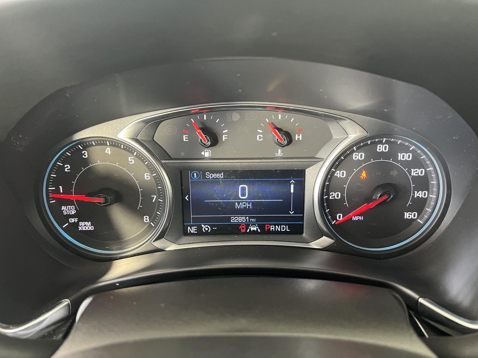 Used 2024 Summit White Chevrolet LT image 11