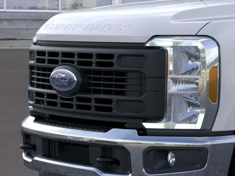 New 2026 Oxford White Ford XL PLOW TRUCK image 37