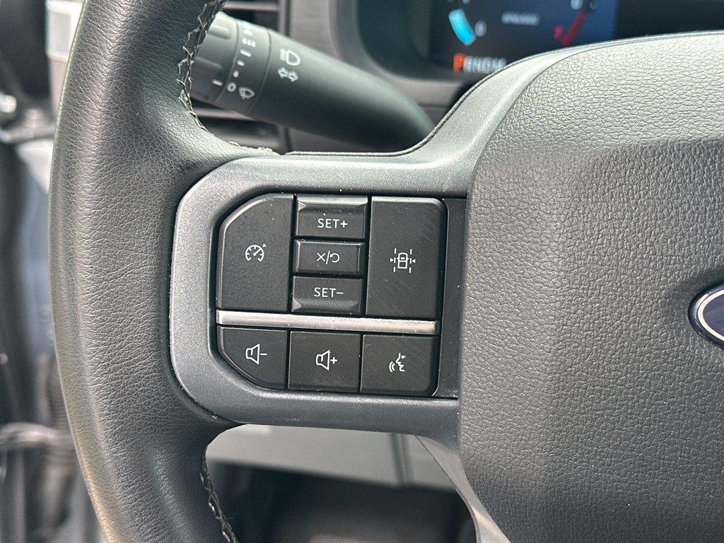 Used 2025 Iconic Silver Metallic Ford XLT image 15