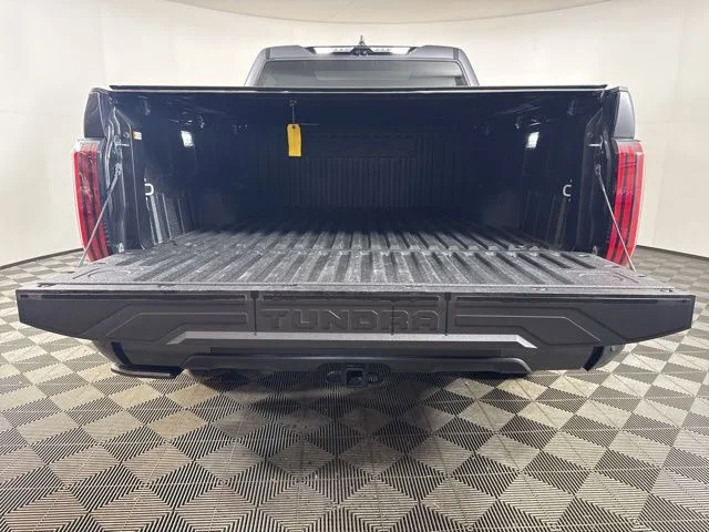 2025 Toyota Tundra Platinum - Photo 22