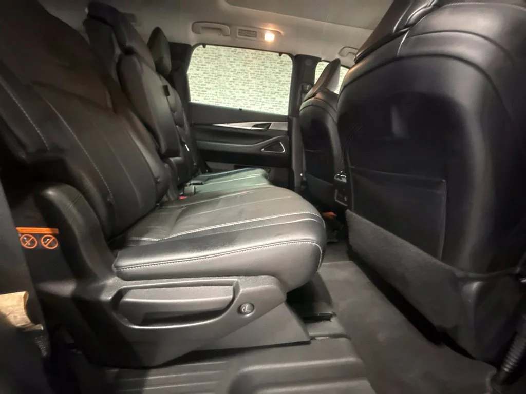 Used 2023 Majestic White INFINITI LUXE image 13