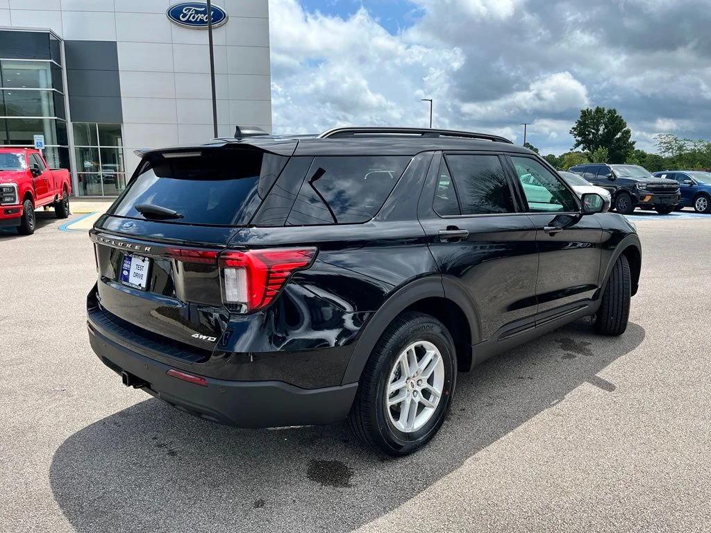 New 2026 Black Ford Active image 5