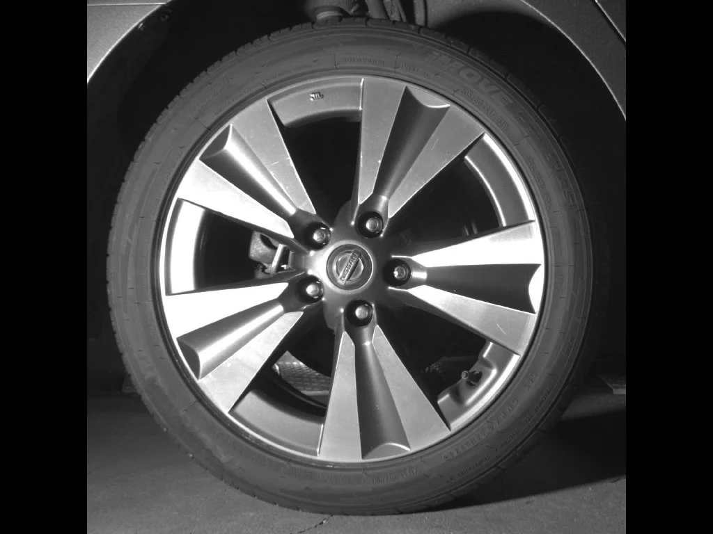 Used 2019 Gray Nissan SV image 12