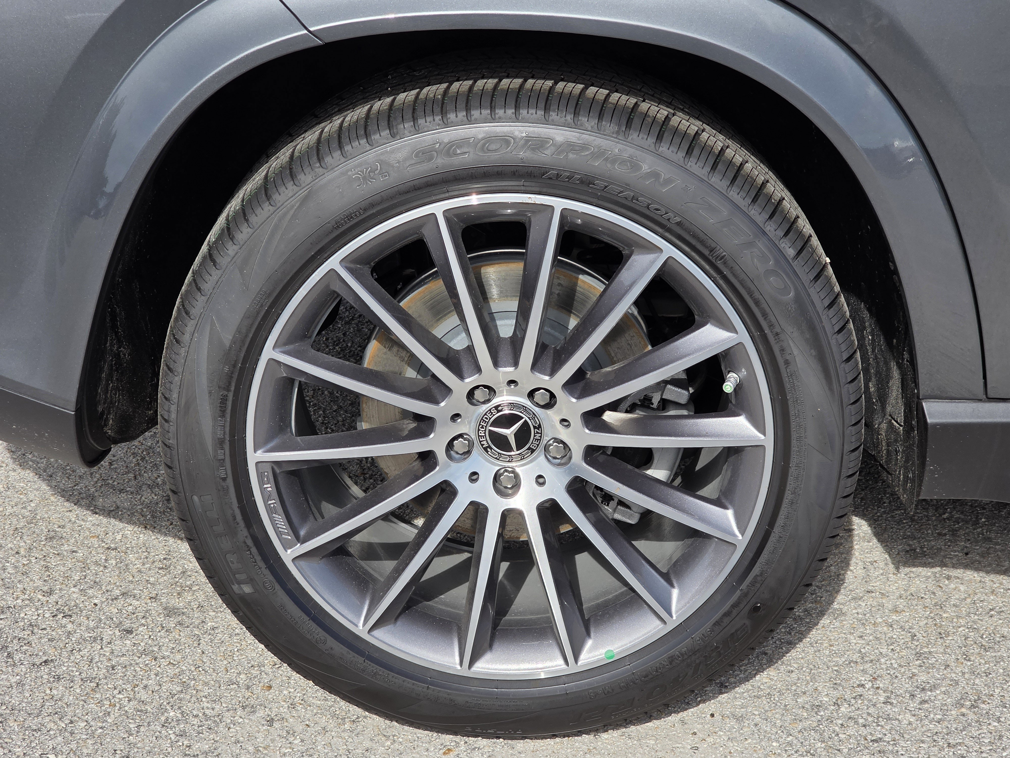 New 2026 Selenite Grey Metallic Mercedes-Benz GLE 450 image 33