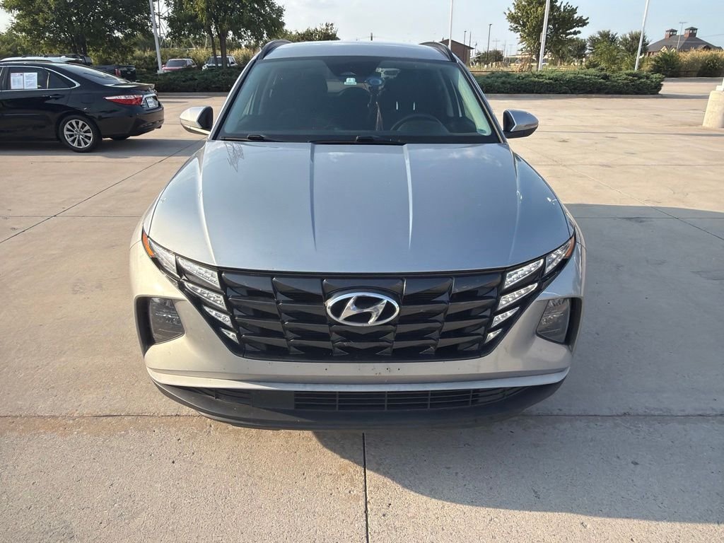 Used 2022 Silver Hyundai SEL image 2