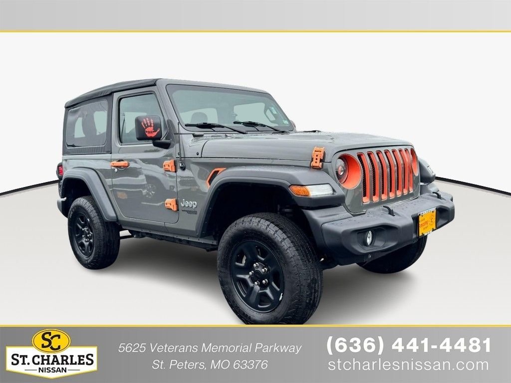 Used 2020 Gray Jeep Sport S image 1