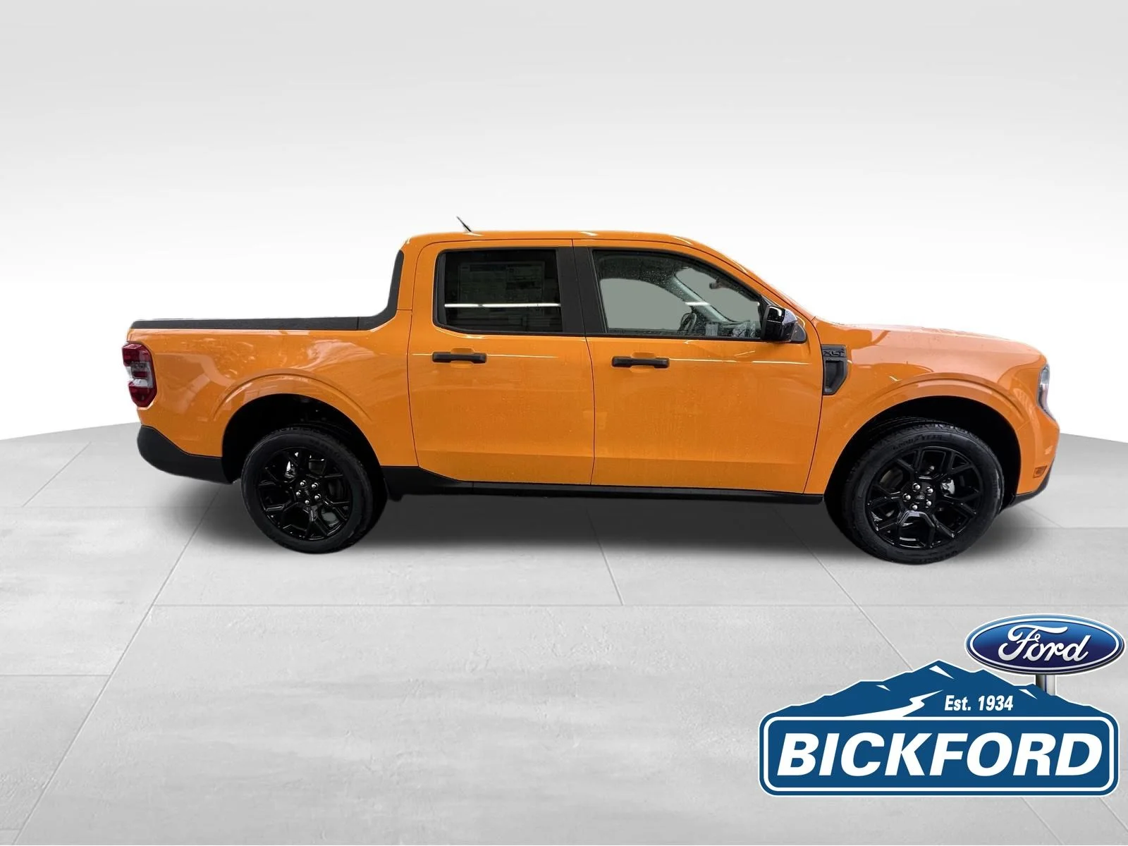 New 2026 Orange Ford XLT image 4