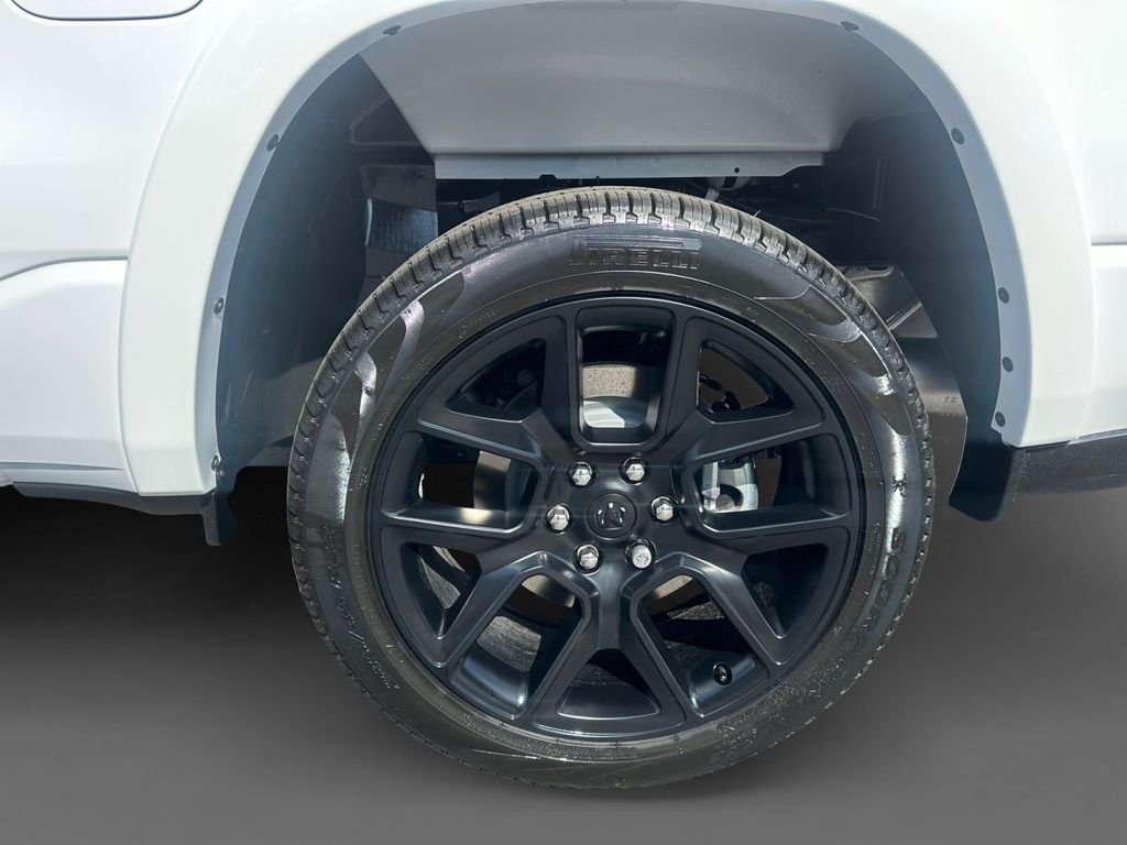 New 2026 Bright White Clear-Coat Exterior Paint RAM Laramie image 8