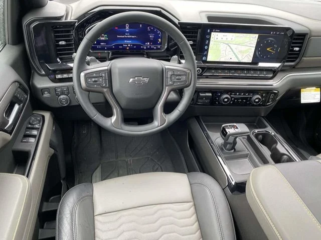 Used 2025 White Chevrolet ZR2 image 4