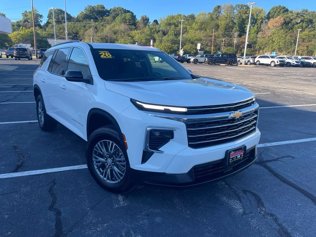 Used 2026 Summit White Chevrolet LT image 1
