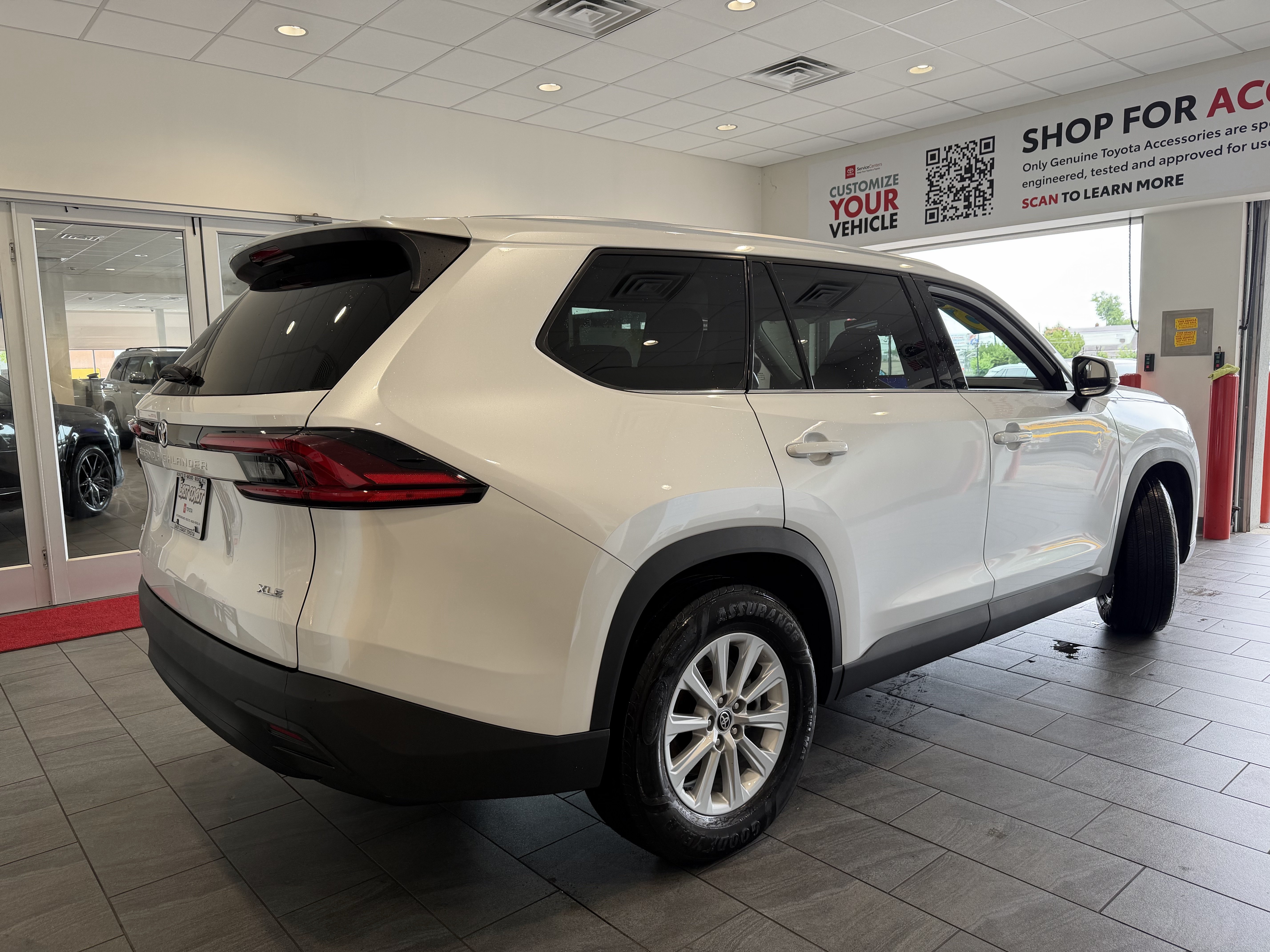 Certified Used 2025 White Toyota XLE image 7
