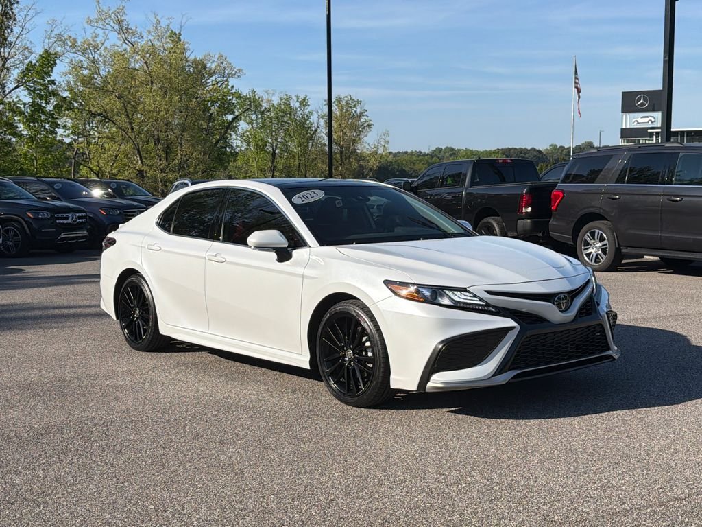 2023 Toyota Camry XSE's photo
