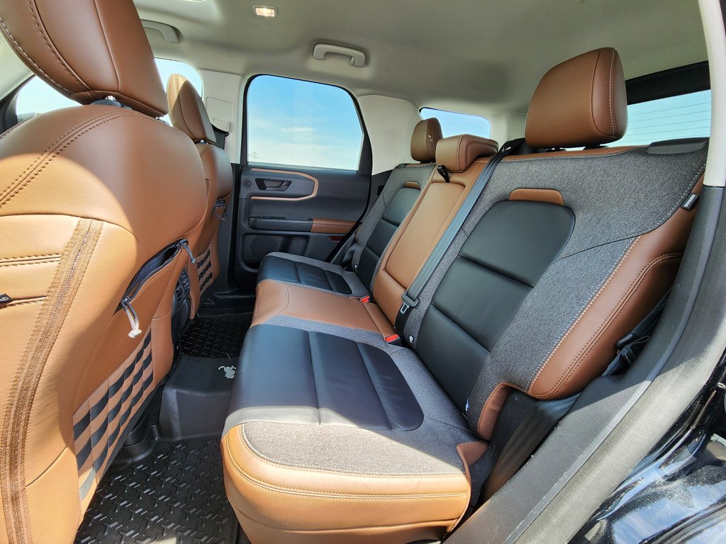 Used 2023 Shadow Black Ford Outer Banks image 15