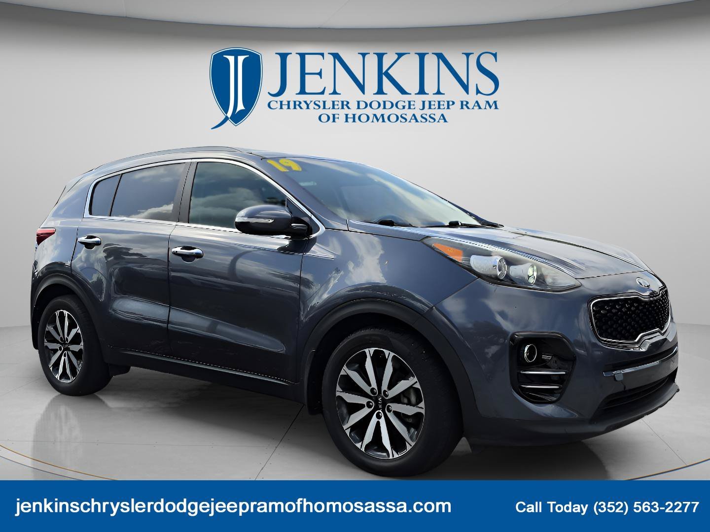 Used 2019 Pacific Blue Kia EX image 1