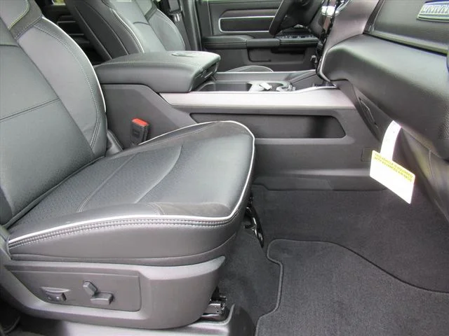 2026 RAM 2500 Laramie - Photo 12