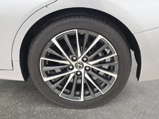 Used 2023 Iridium Lexus 350 image 30