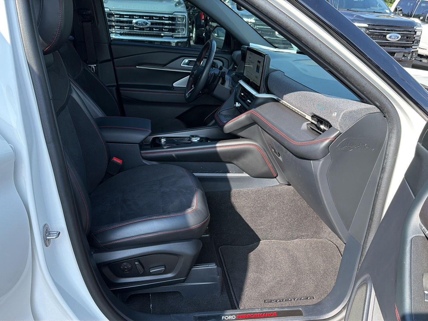 Used 2025 Star White Metallic Tri-Coat Ford ST image 15