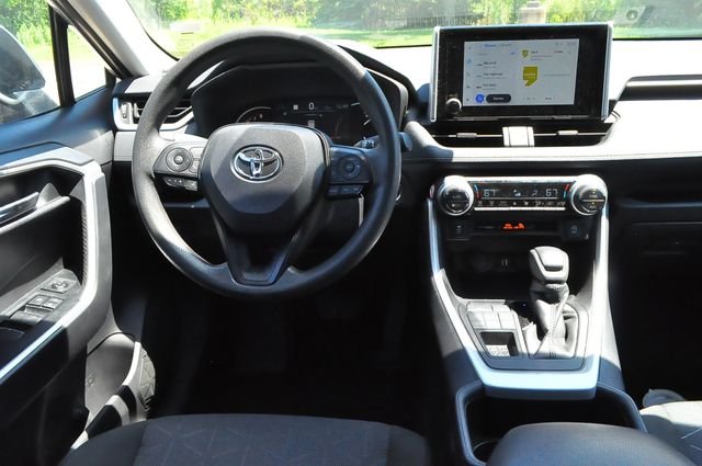 Used 2025 Silver Toyota XLE image 18