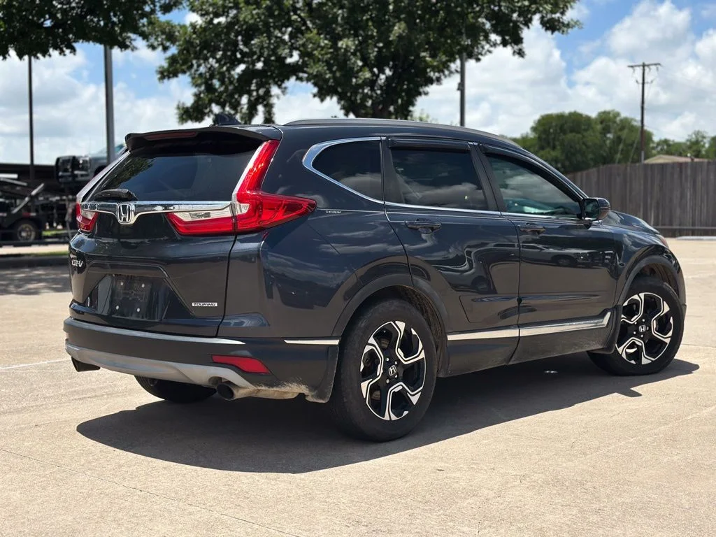 Used 2018 Black Honda Touring image 6