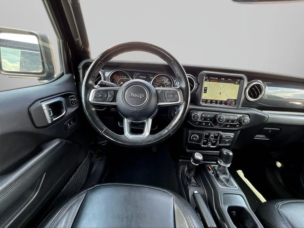 Used 2022 Black Jeep Unlimited Sahara Altitude image 8