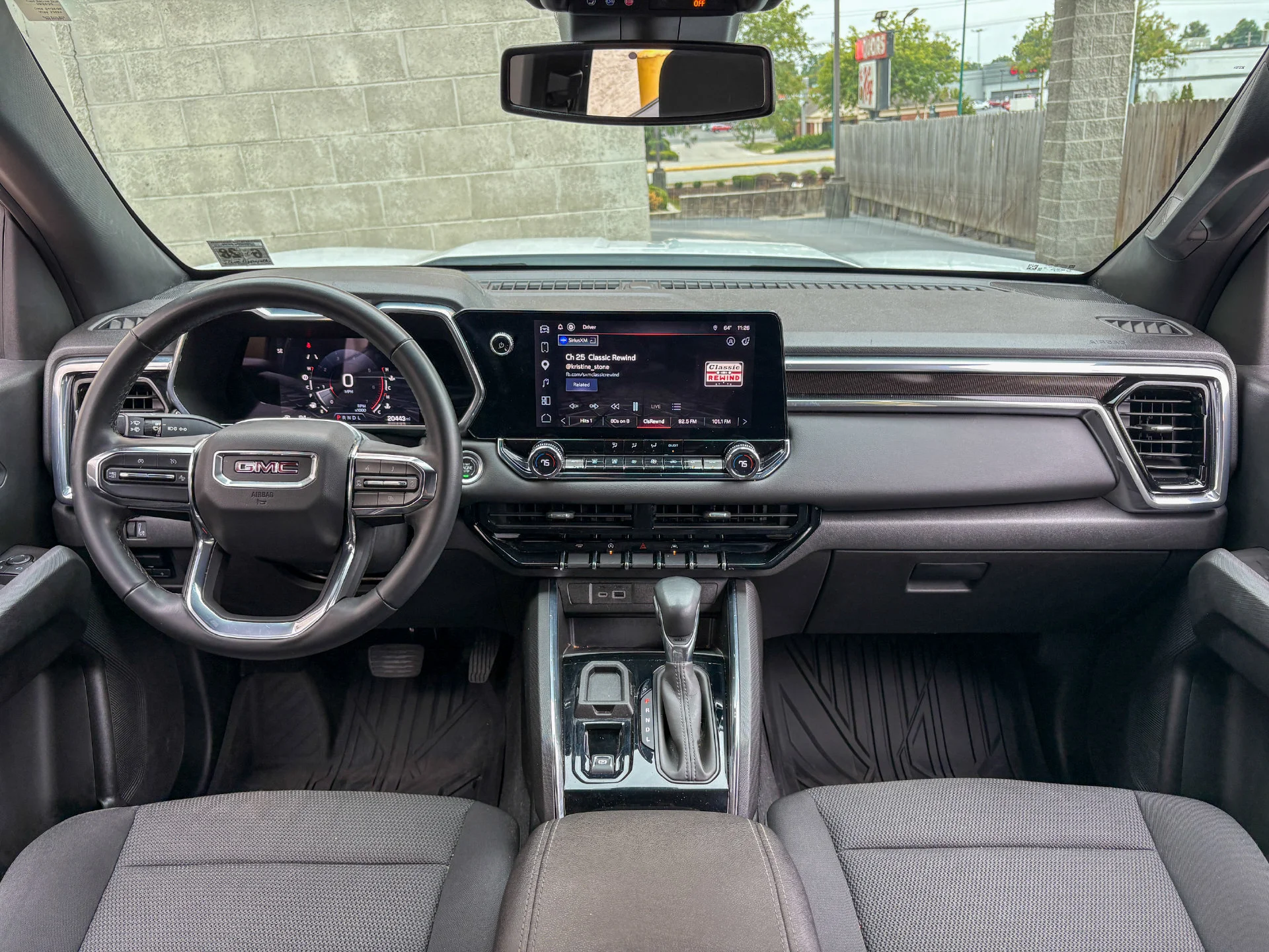 Used 2023 White GMC Elevation image 27