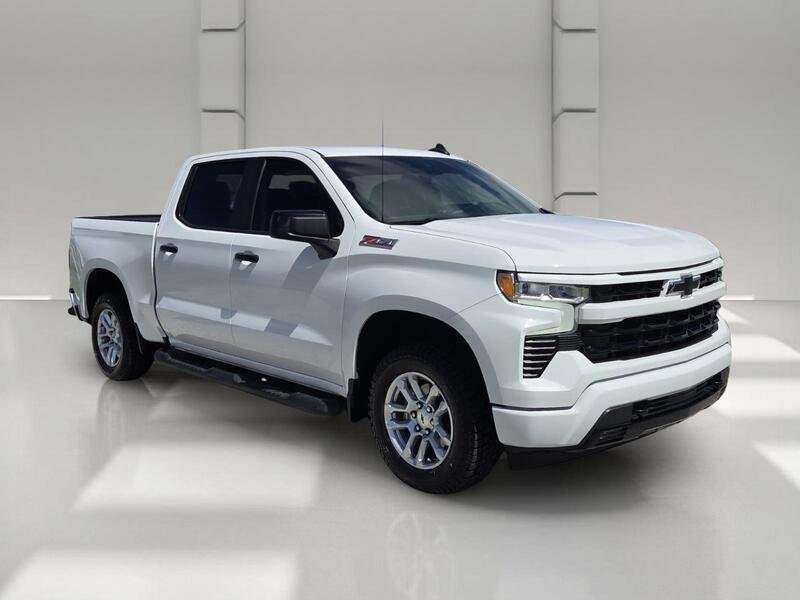 Used 2023 Summit White CHEVROLET 4WD CREW CAB 147" RST image 7