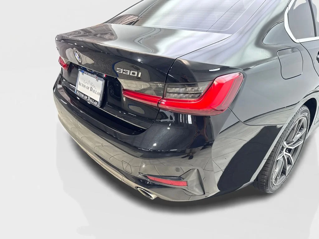 Used 2021 Black BMW 330i xDrive image 18